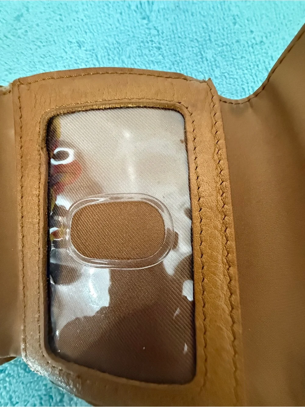Fossil classic trifold